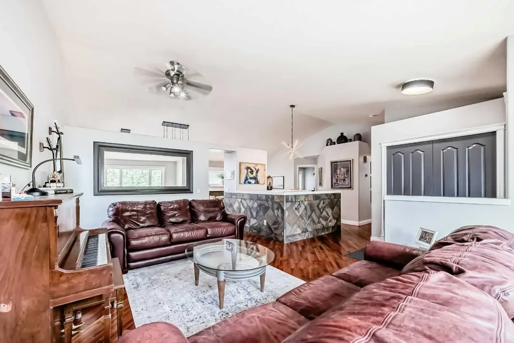260 Westchester Way Chestermere AB T1X 1E2