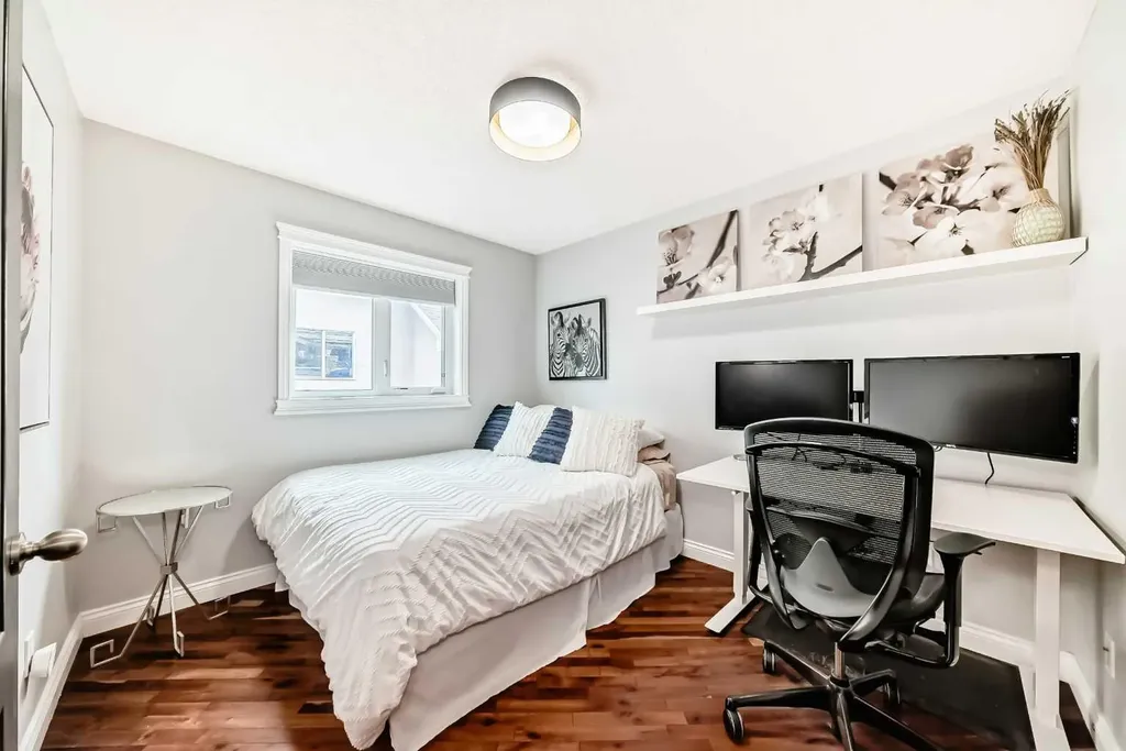 260 Westchester Way Chestermere AB T1X 1E2