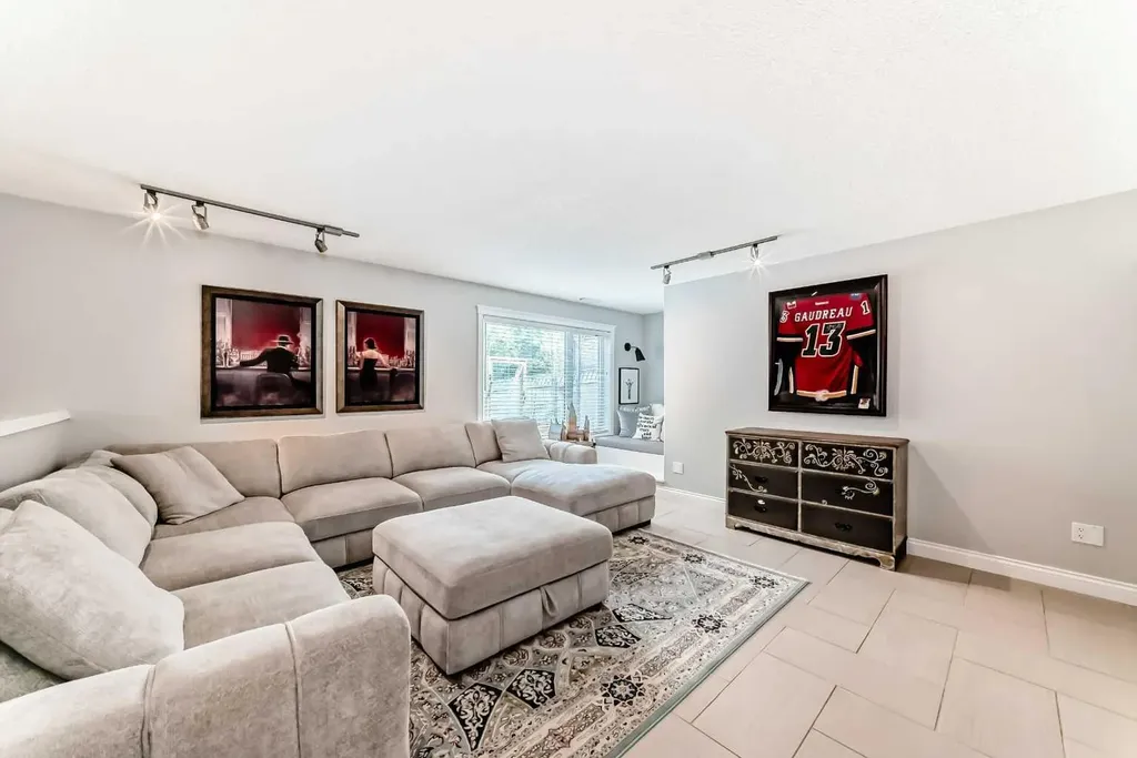 260 Westchester Way Chestermere AB T1X 1E2