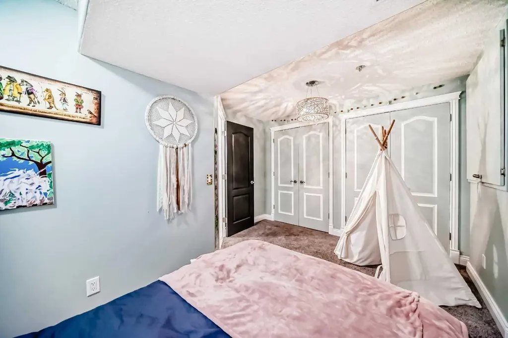 260 Westchester Way Chestermere AB T1X 1E2