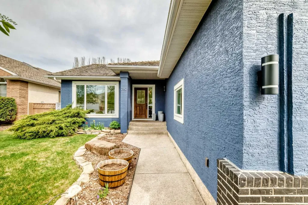 260 Westchester Way Chestermere AB T1X 1E2