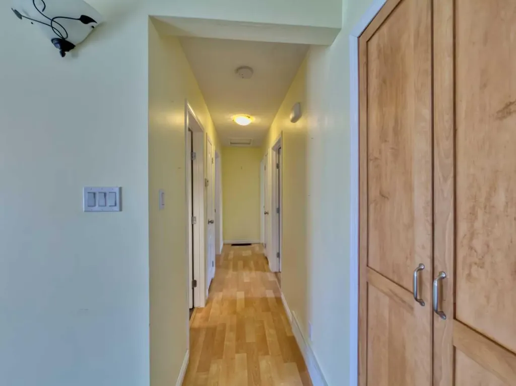 13553 18 Avenue Blairmore AB T0K0E0