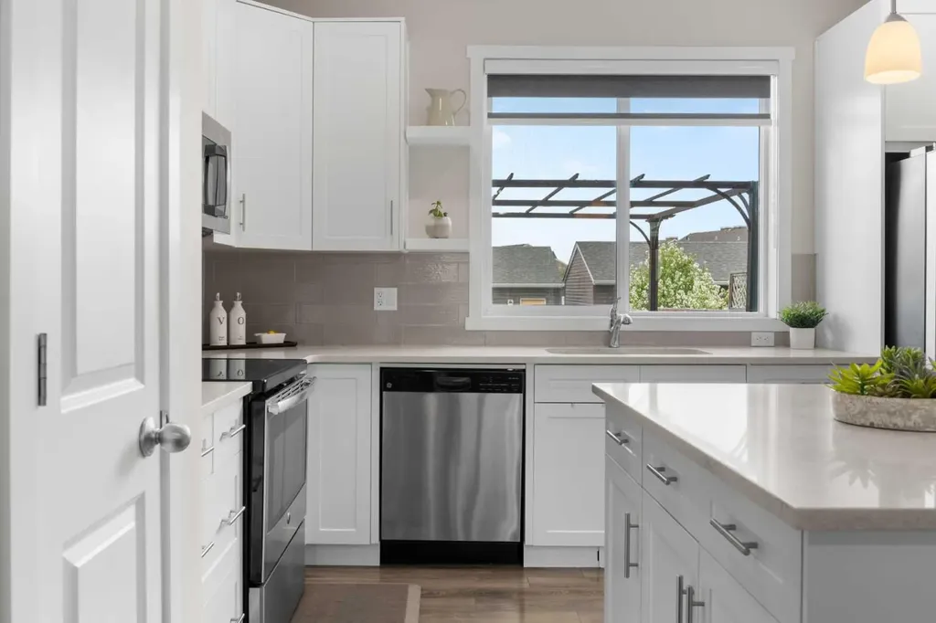 114 Auburn Meadows Avenue SE Calgary AB T3M 2E6