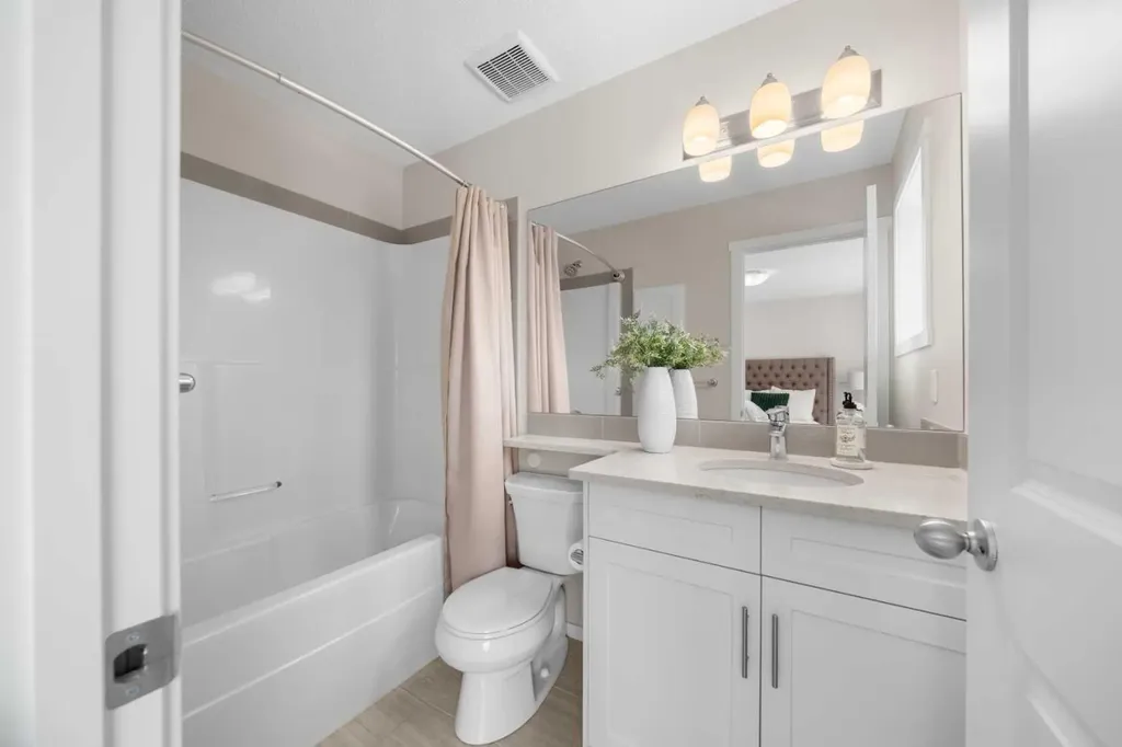 114 Auburn Meadows Avenue SE Calgary AB T3M 2E6