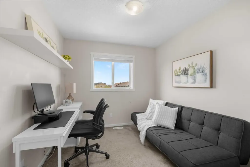 114 Auburn Meadows Avenue SE Calgary AB T3M 2E6