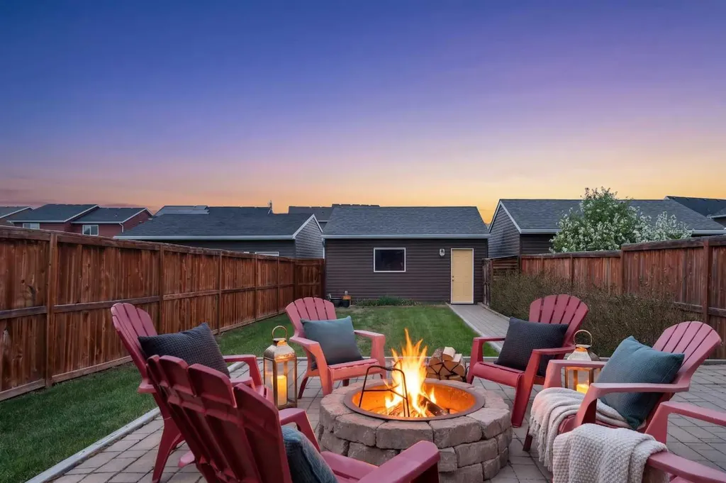 114 Auburn Meadows Avenue SE Calgary AB T3M 2E6