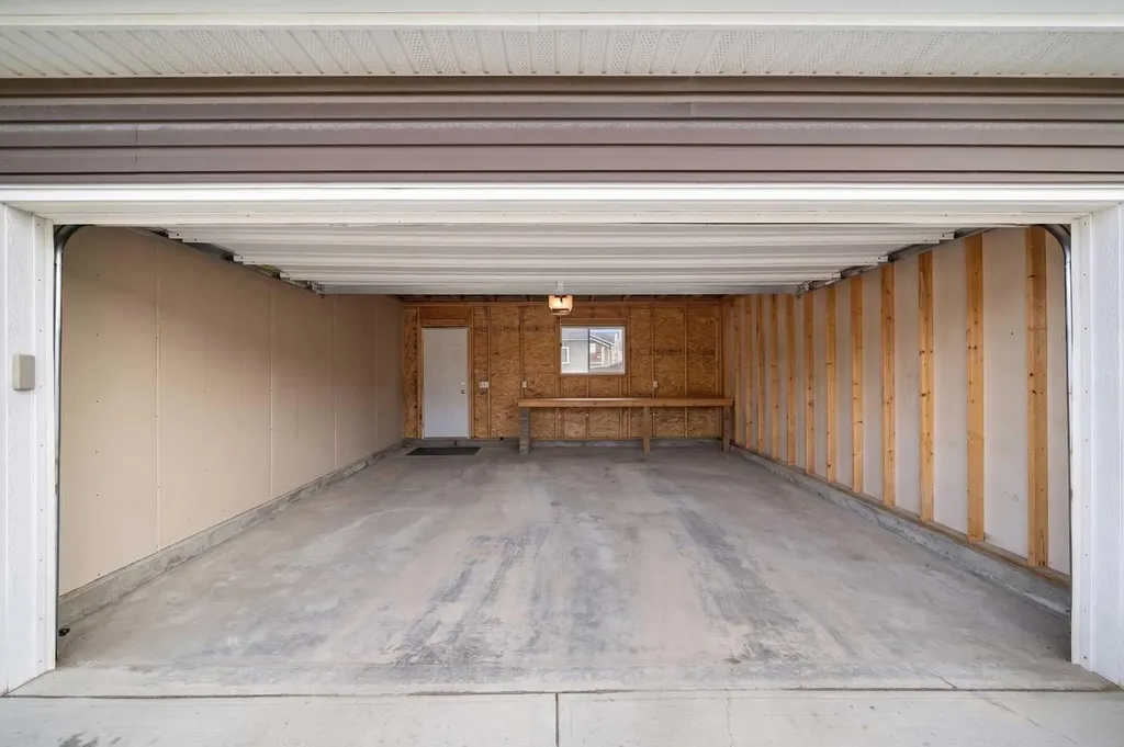 114 Auburn Meadows Avenue SE Calgary AB T3M 2E6