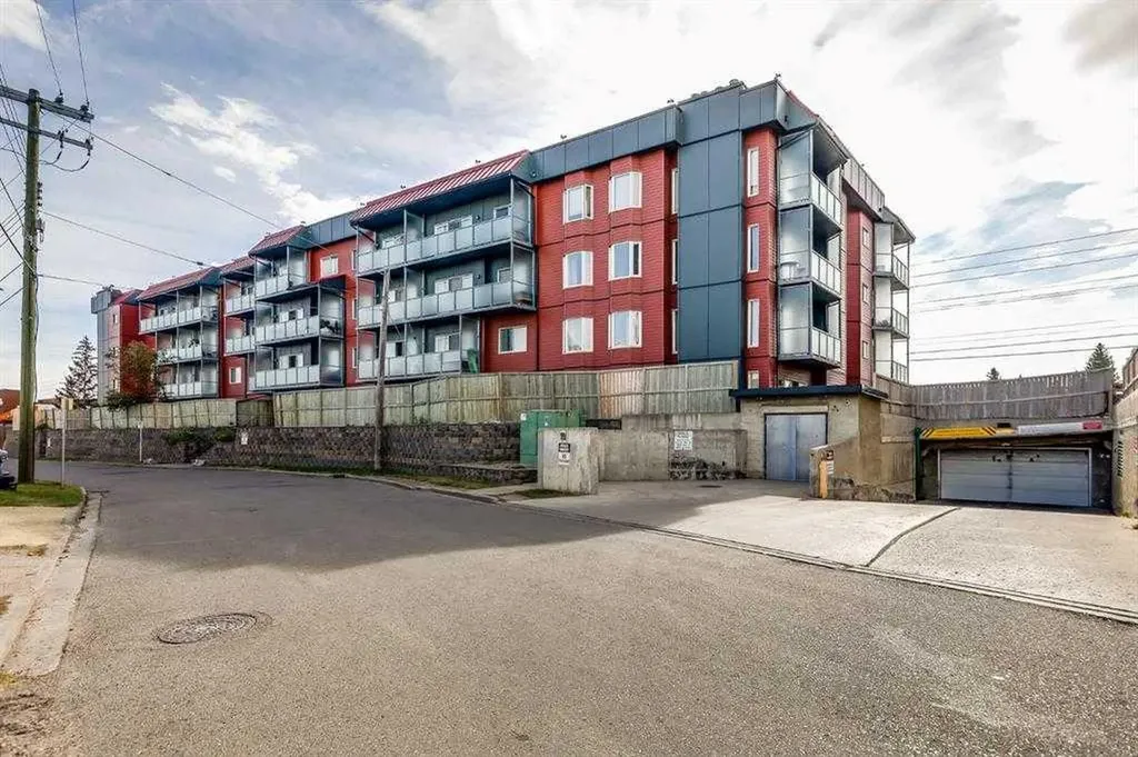 335 Garry Crescent NE Calgary AB T2K 5X1