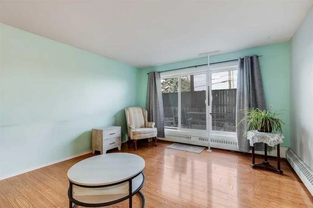 335 Garry Crescent NE Calgary AB T2K 5X1