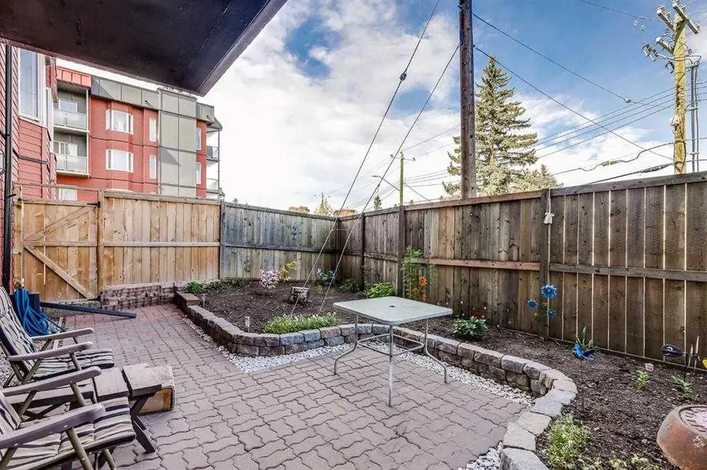335 Garry Crescent NE Calgary AB T2K 5X1