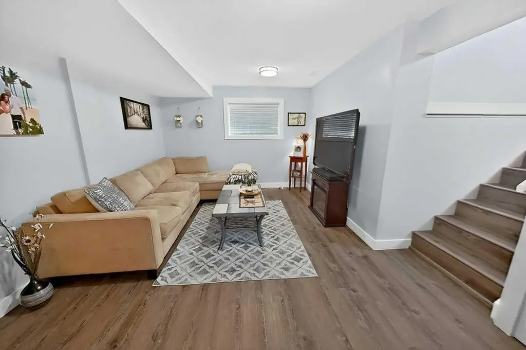 7704 23 Avenue Coleman AB T0K0M0