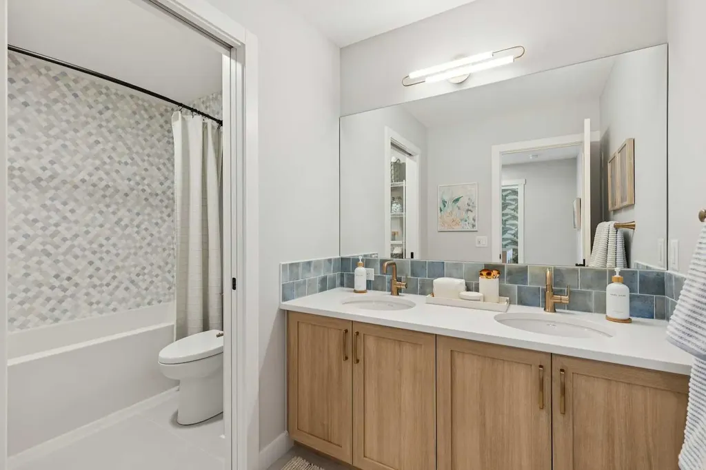 335 Heartwood Gardens SE Calgary AB T3S 0R4