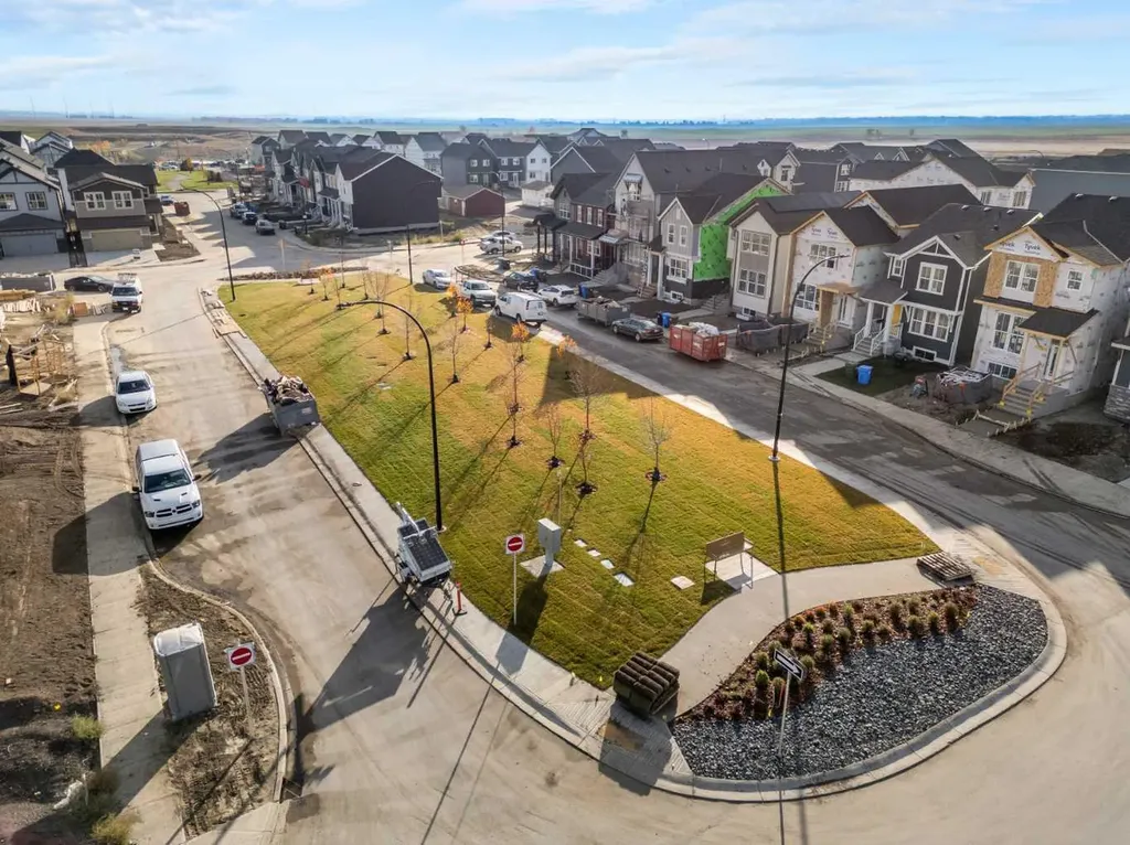 335 Heartwood Gardens SE Calgary AB T3S 0R4