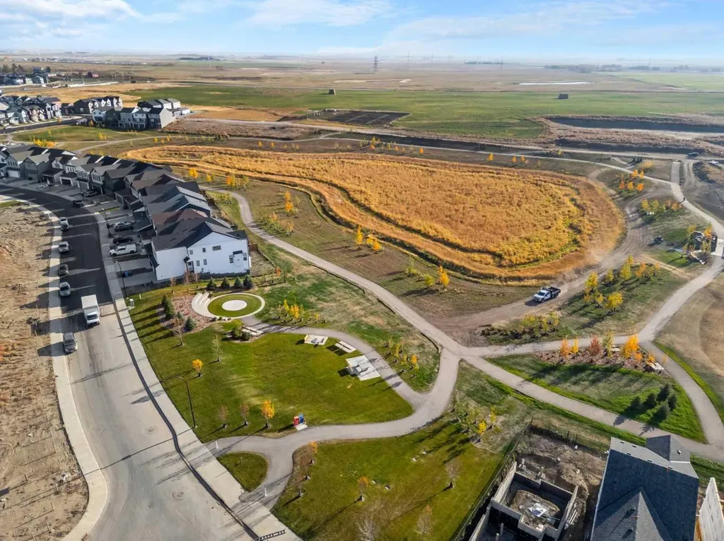 335 Heartwood Gardens SE Calgary AB T3S 0R4