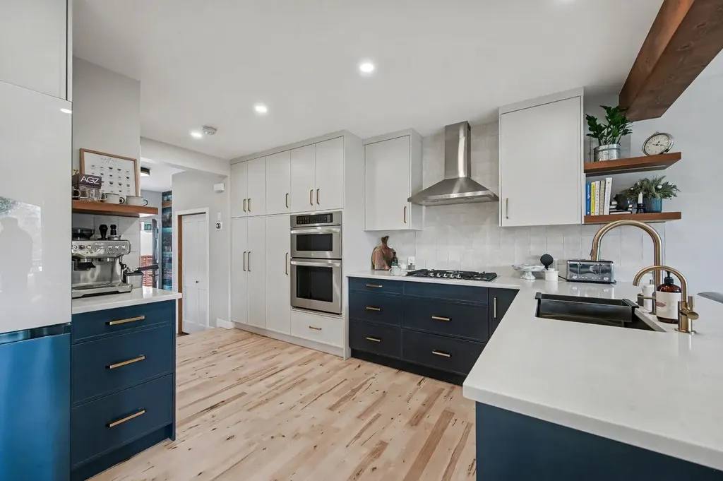 921 Lawrence Grassi Ridge Canmore AB T1W 2Z5