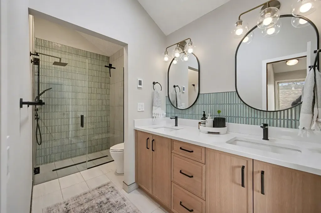 921 Lawrence Grassi Ridge Canmore AB T1W 2Z5