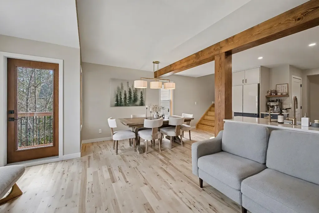 921 Lawrence Grassi Ridge Canmore AB T1W 2Z5