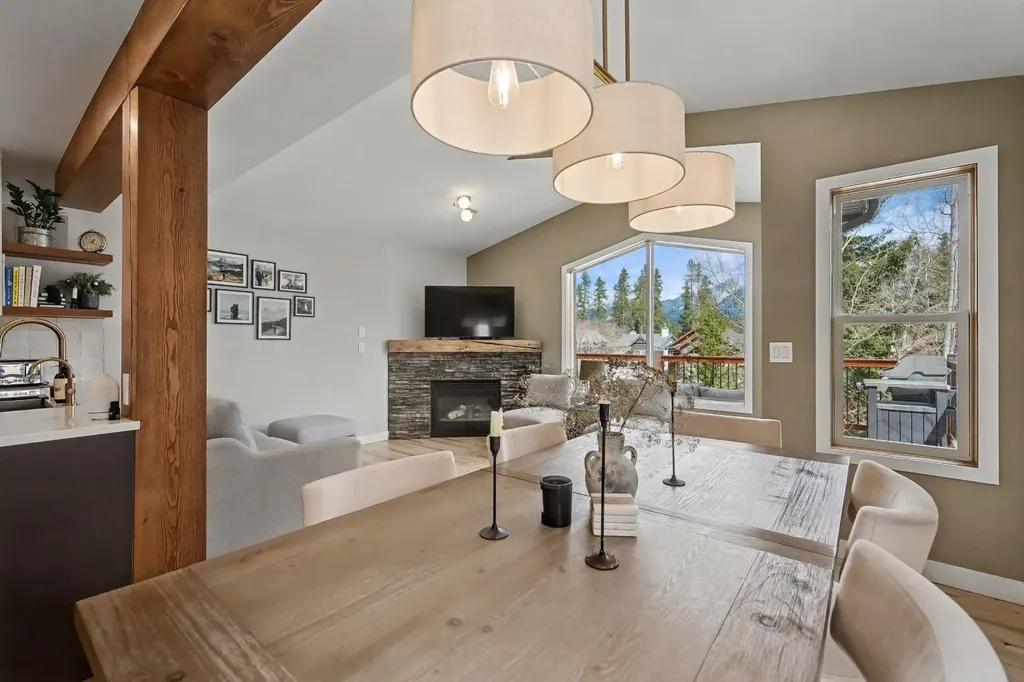921 Lawrence Grassi Ridge Canmore AB T1W 2Z5