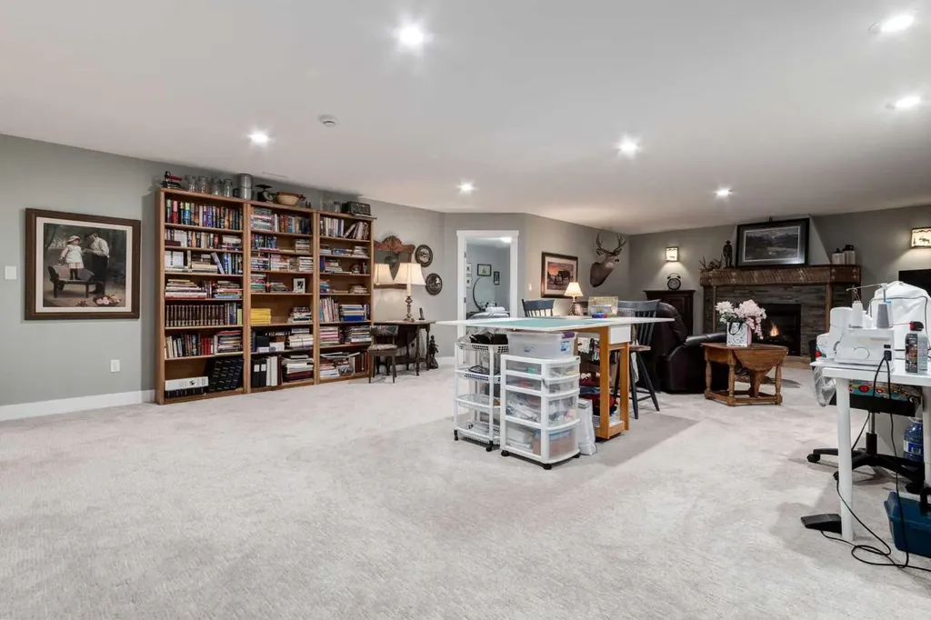 17 Westlynn Drive Claresholm AB T0L0T0