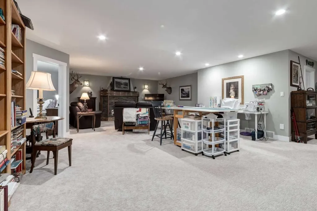 17 Westlynn Drive Claresholm AB T0L0T0