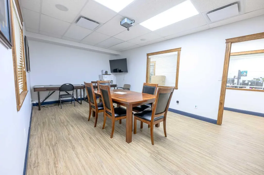 11725 105 Street Grande Prairie AB T8V8L1