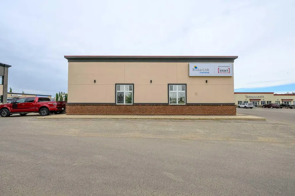 11725 105 Street Grande Prairie AB T8V8L1