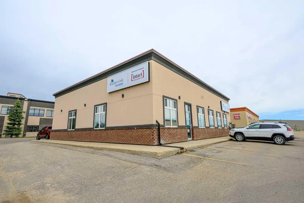 11725 105 Street Grande Prairie AB T8V8L1