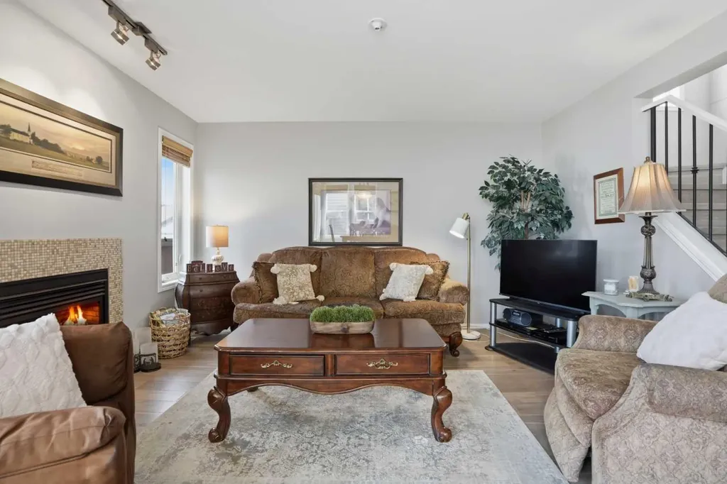 87 Bridlecrest Road SW Calgary AB T2Y5J2
