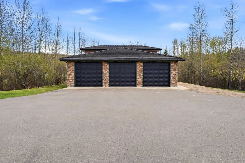 252072 Township Road 431a Rural Ponoka County AB T4J 1R1