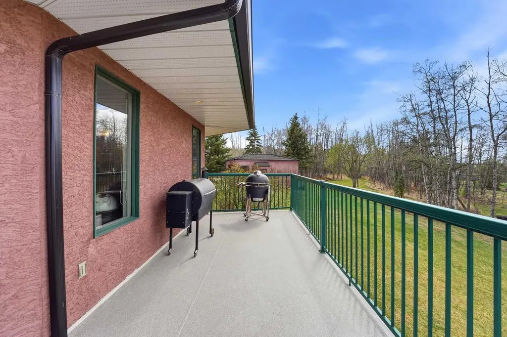 252072 Township Road 431a Rural Ponoka County AB T4J 1R1