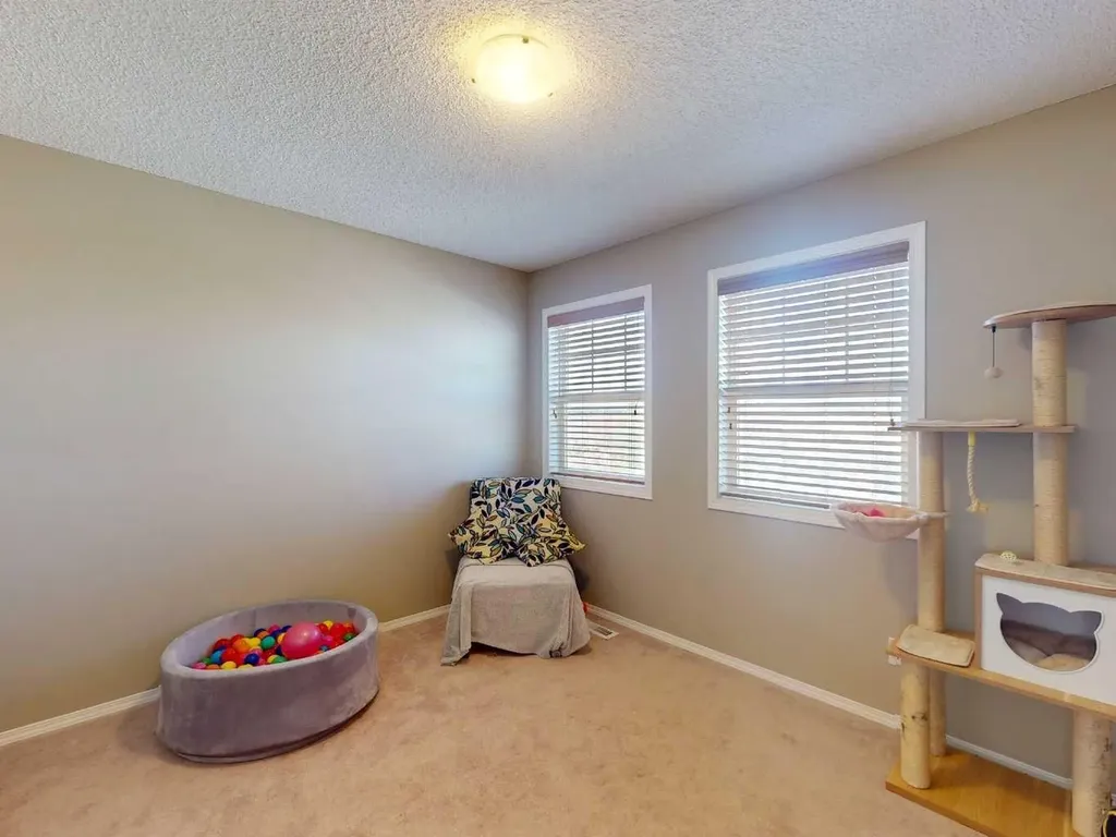 113 Evansford Circle NW Calgary AB T3P 0A9