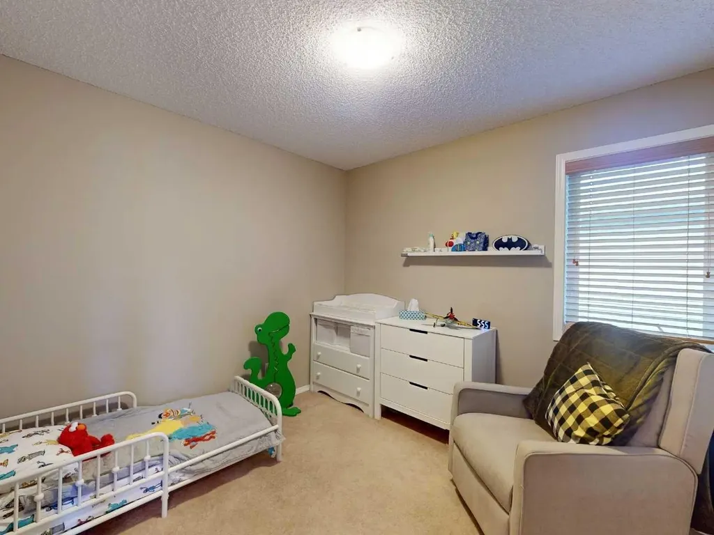 113 Evansford Circle NW Calgary AB T3P 0A9