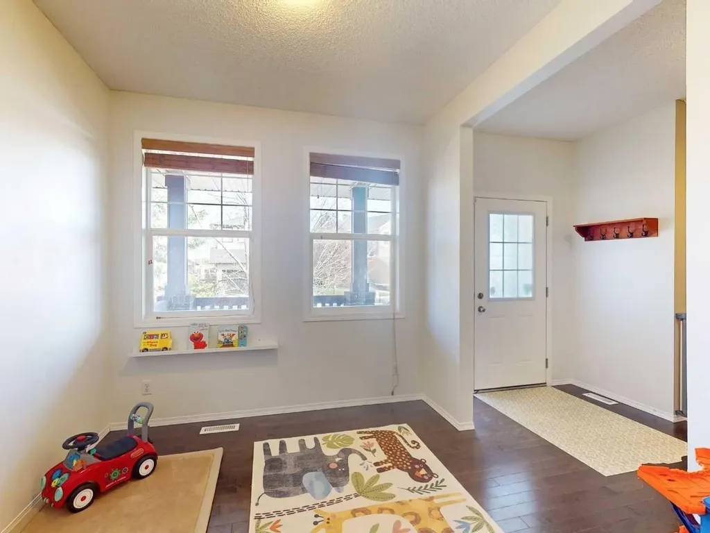 113 Evansford Circle NW Calgary AB T3P 0A9