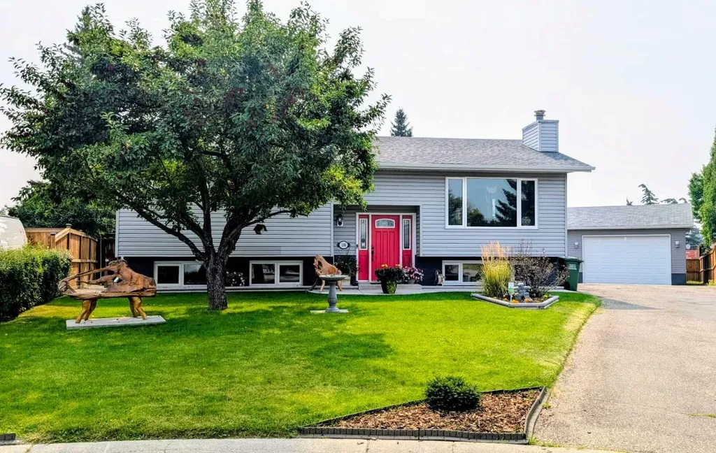 108 Glendale Place Cochrane AB T4C 1H8