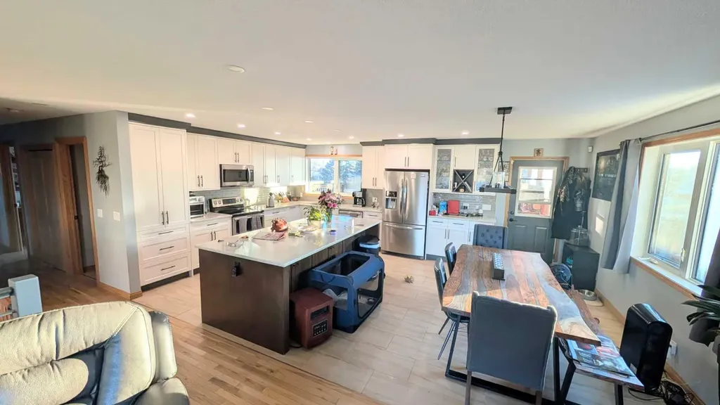 108 Glendale Place Cochrane AB T4C 1H8