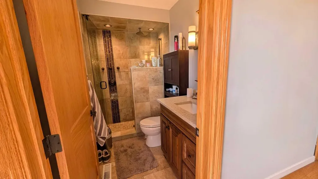 108 Glendale Place Cochrane AB T4C 1H8