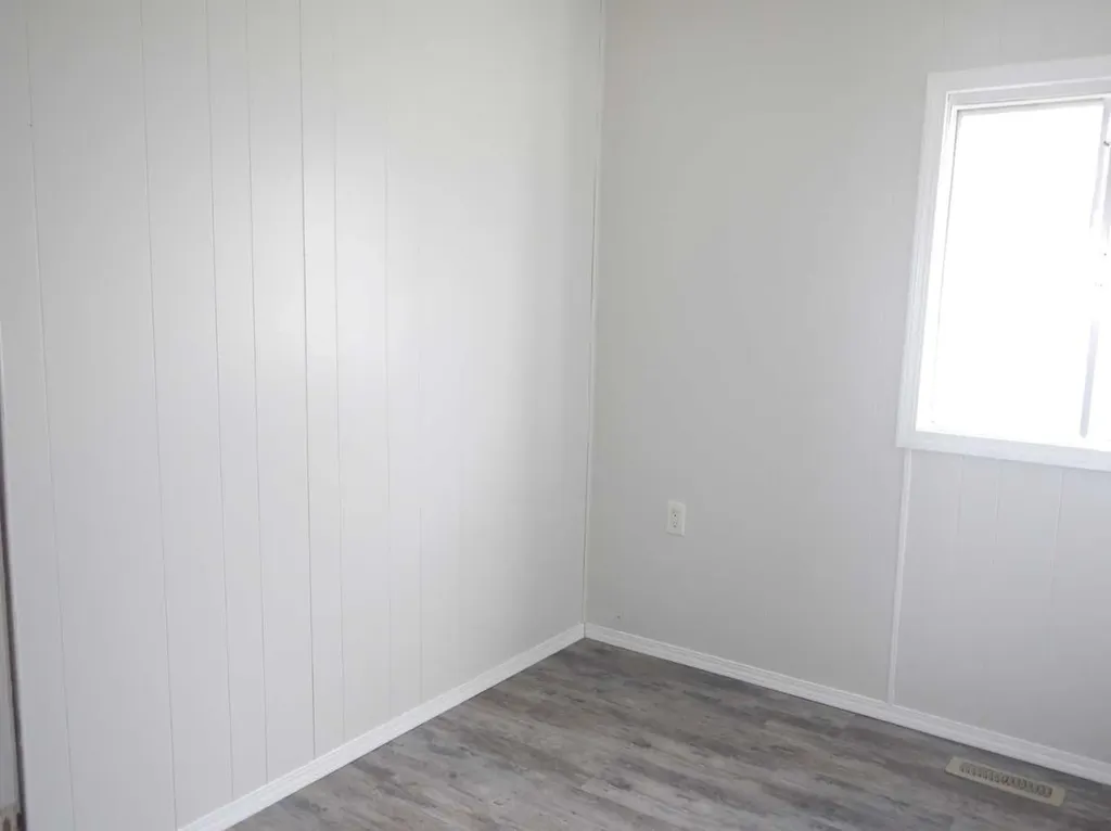 10829 106 Avenue Fairview AB T0H1L0