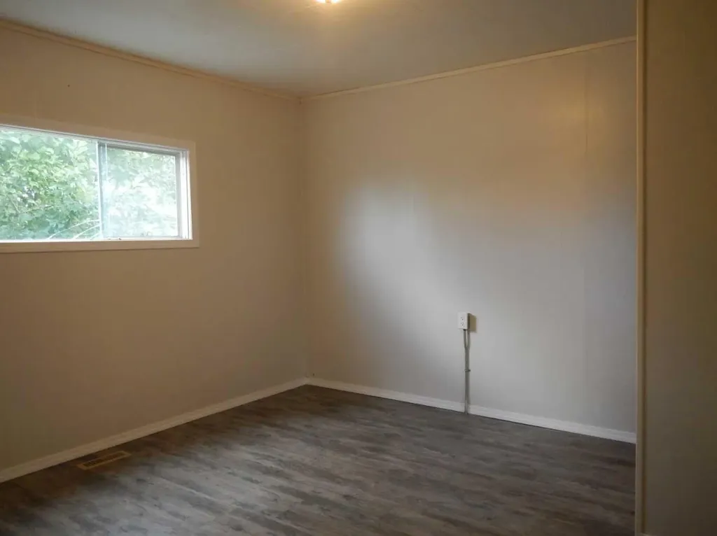 10829 106 Avenue Fairview AB T0H1L0