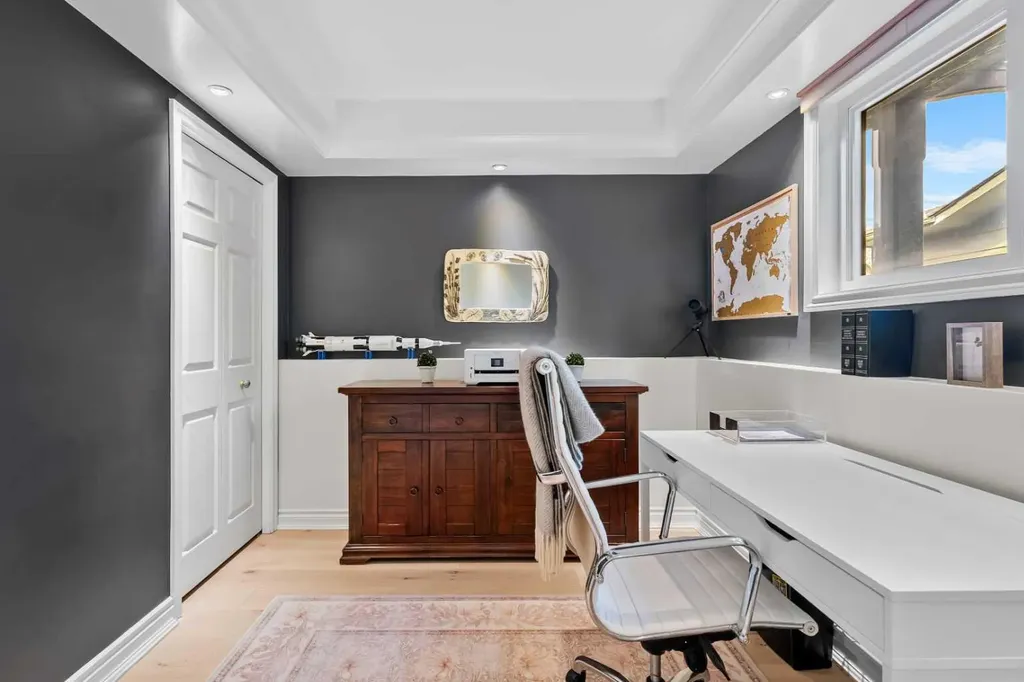855 Oakside Circle SW Calgary AB T2V 4P5