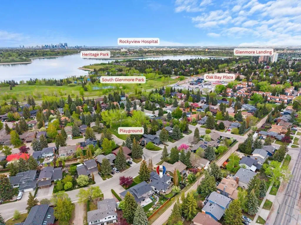 855 Oakside Circle SW Calgary AB T2V 4P5