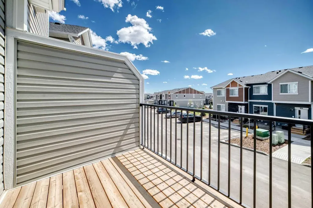 102 Tuscany Summit Square NW Calgary AB T3L 0G1