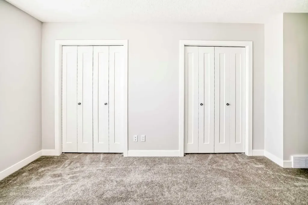 102 Tuscany Summit Square NW Calgary AB T3L 0G1