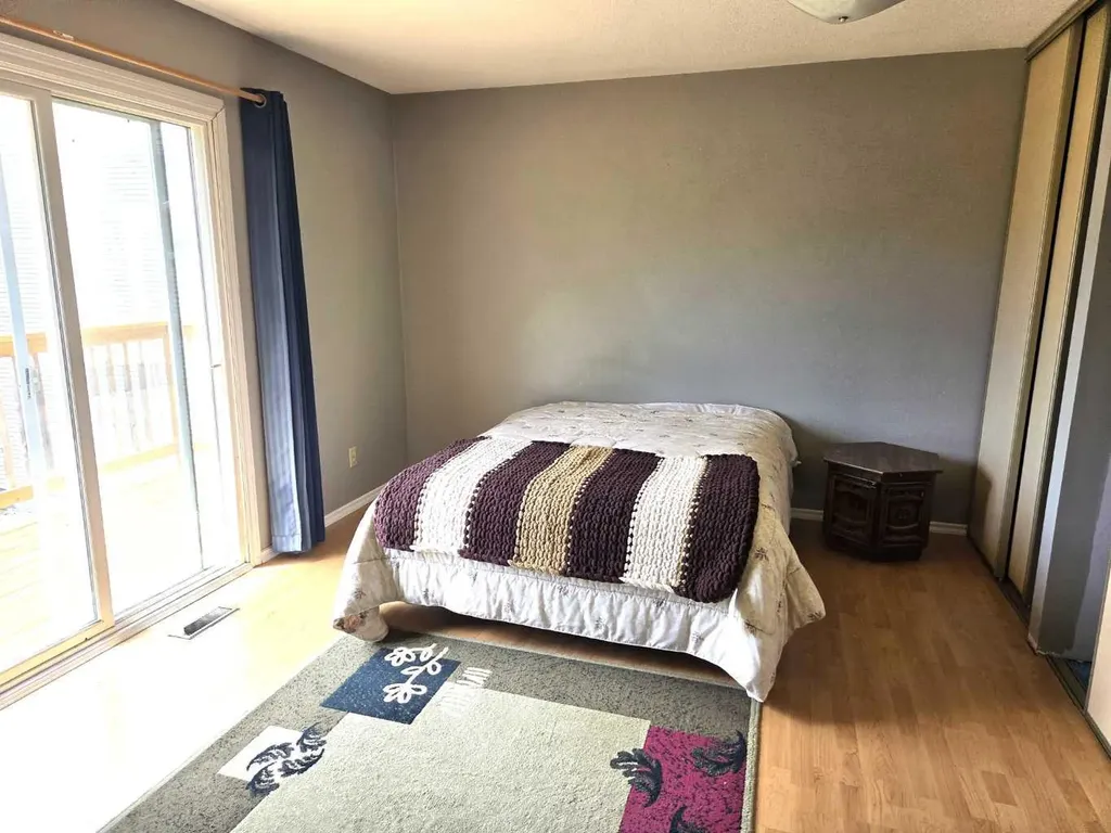 5039 56 Street E Innisfail AB T4G 1R3