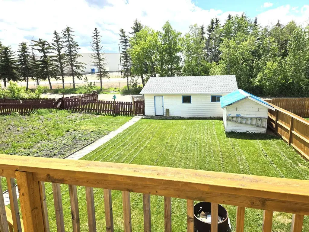 5039 56 Street E Innisfail AB T4G 1R3