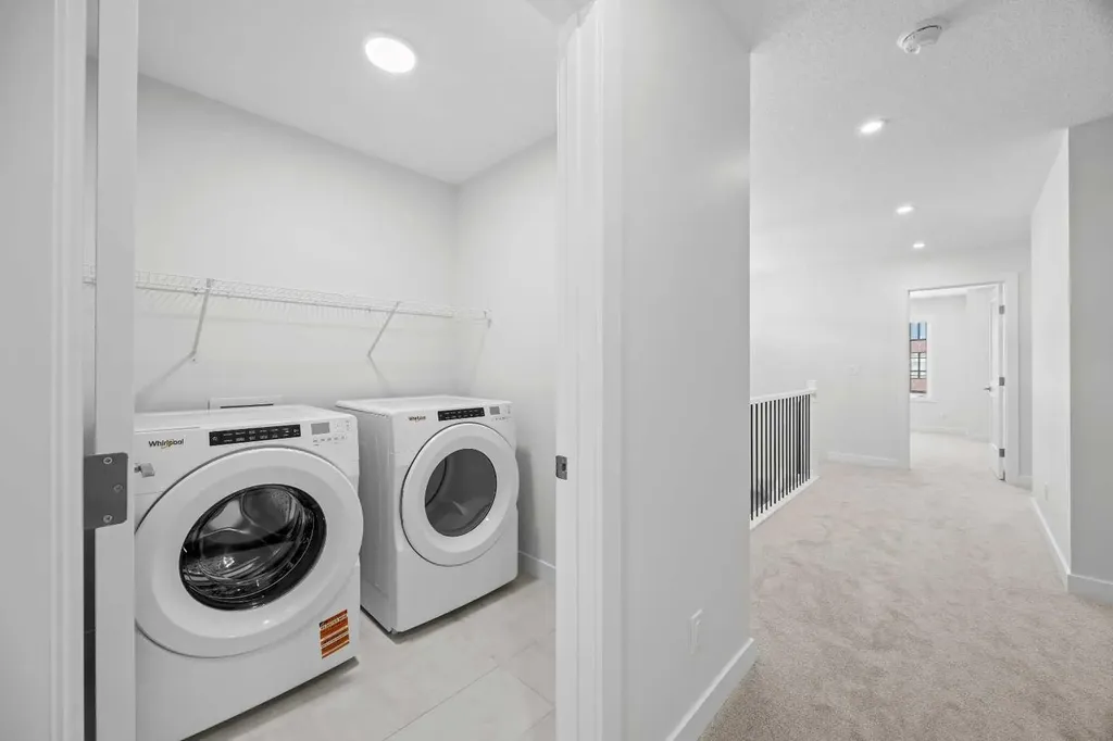 131 Greenwich Drive NW Calgary AB T3B 6K7