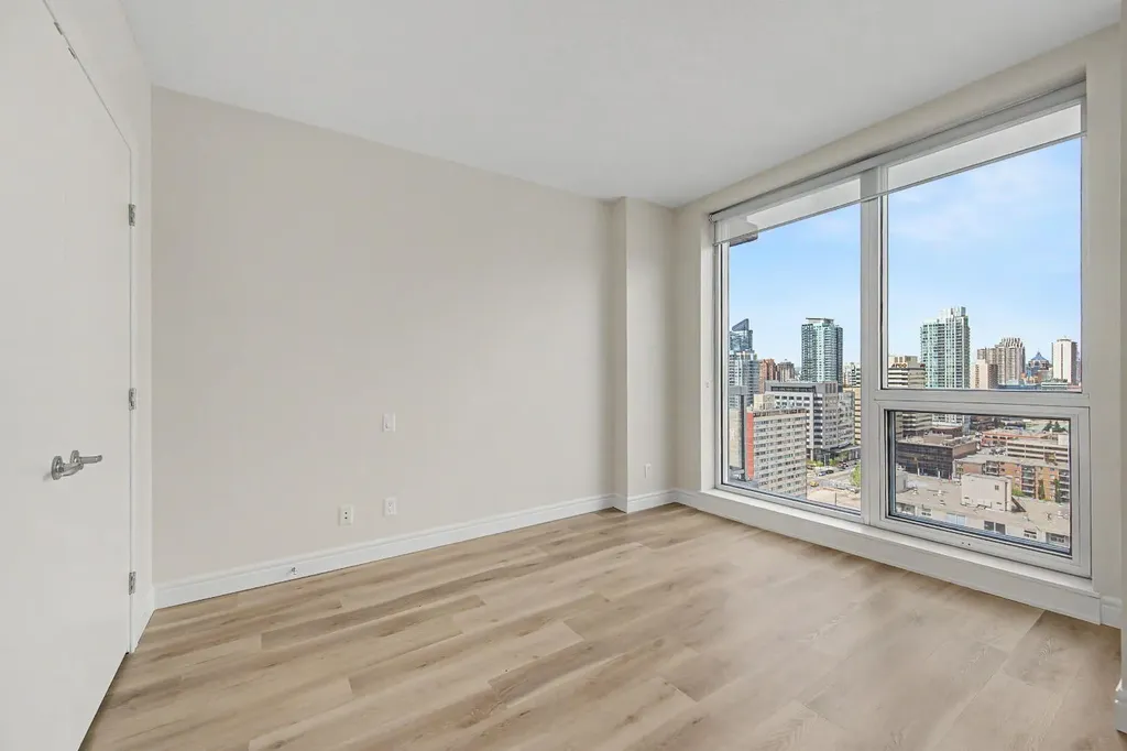 817 15 Avenue SW Calgary AB T2R 0H8