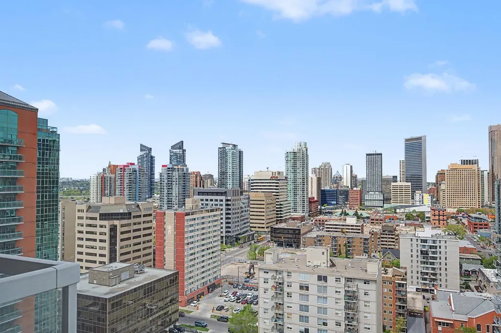 817 15 Avenue SW Calgary AB T2R 0H8