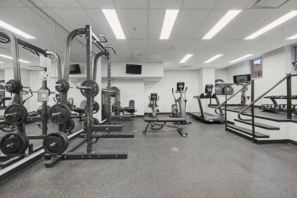 817 15 Avenue SW Calgary AB T2R 0H8