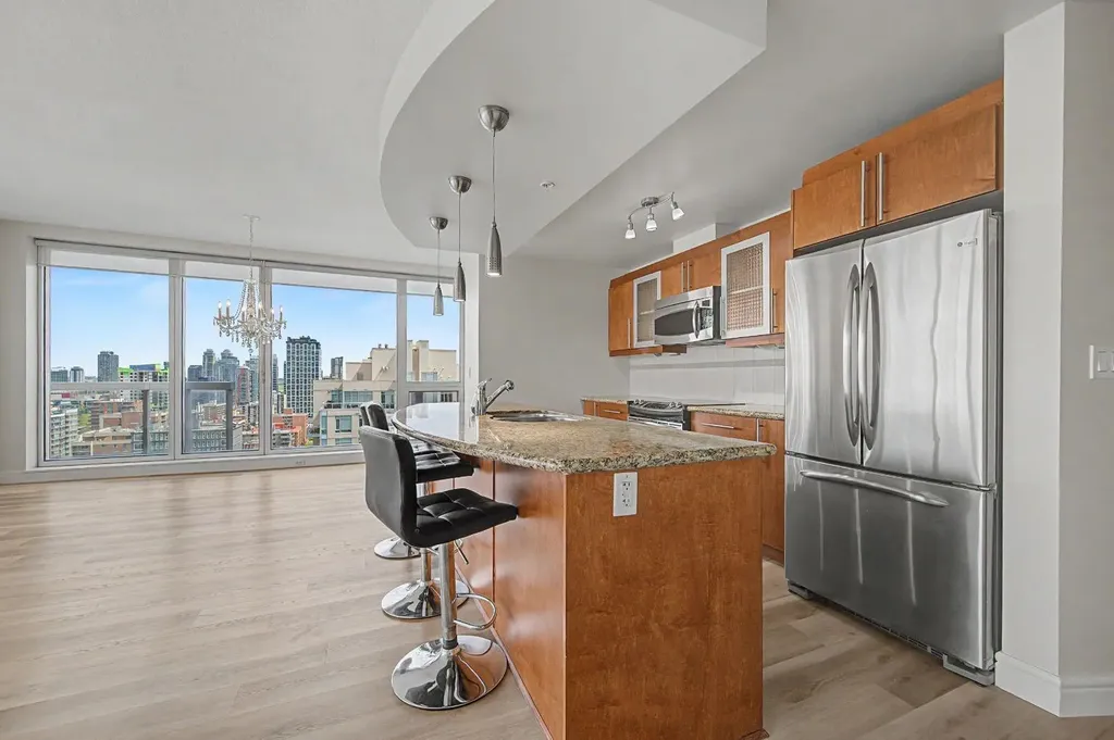 817 15 Avenue SW Calgary AB T2R 0H8