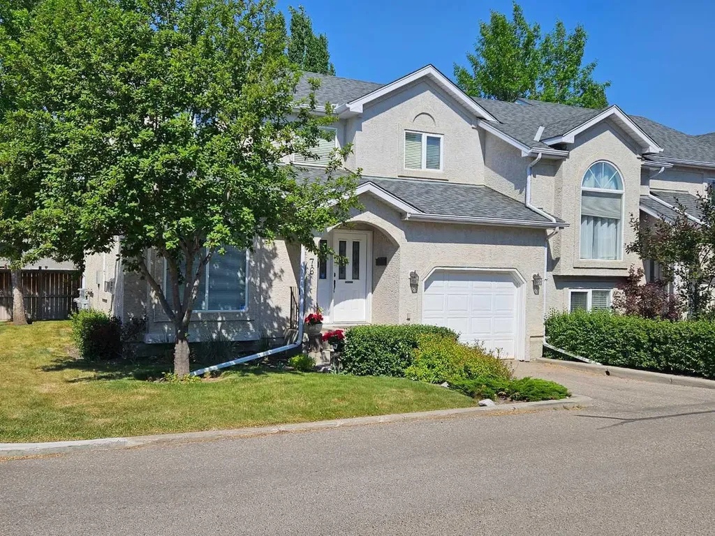 76 Sunlake Gardens SE Calgary AB T2X 3G4